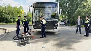 Подросток на питбайке столкнулся с автобусом в Нижнем Тагиле