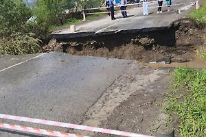Власти перекрыли трассу под Томском из-за прорыва дамбы