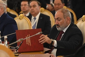 Пашинян опубликовал два эмодзи после шестисекундного разговора с Зеленским на саммите