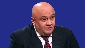 Не знаю, о чём в Армении пойдёт речь, но Зеленский точно, наверное, попытается продавить вопрос об особых условиях интеграции Украины в Евросоюз. На мой взгляд, это абсолютно невозможно. Публичные заявления по этому поводу сделали уже как минимум немецкая сторона и Франция — они настроены скептически. Другие страны, вероятно, тоже против, просто публично не высказываются. А Германия высказалась достаточно чётко.
