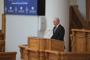 Путин поручил к сентябрю обновить образовательные стандарты с учётом ИИ


