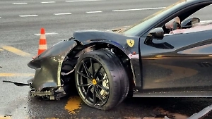 Разбитая Ferrari репера Navai не состояла на учёте ГИБДД