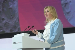 Захарова заявила о готовности России к переговорам по Украине
