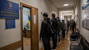 «Косвенно подберутся»: Политолог объяснил, как ЕС заставит Украину снизить призывной возраст