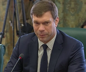 Вряд ли Европейский союз прямо сейчас будет готов включиться в войну с Россией, но использовать максимально Украину как прокси для войны с РФ — это да. Они это делают и будут делать и дальше. У них конкретная цель — это перечень требований к России, и их будет много: и доступ к природным ресурсам, и контроль над ядерным вооружением, и репарации. Поэтому Россия должна быть сильной.