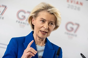 Фон дер Ляйен тайно попросила европейских лидеров ограничить въезд украинцев в ЕС