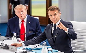 «Язык ультиматумов»: Трамп жёстко унизил Макрона на саммите G7