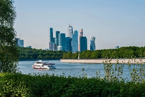 Массированная атака 180 дронов на Москву стала крупнейшей за два года