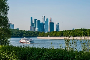 Москвичам пообещали возвращение «красного лета» в конце недели