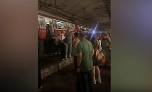 Три человека пострадали при сходе поезда с рельсов в метро Стамбула