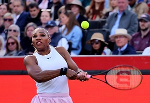 44-летняя Серена Уильямс вернулась на корт и сразу выиграла первый матч