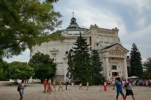 Подлинные фрагменты панорамы Рубо чудом уцелели, заявила Захарова