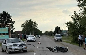 Подросток на мотоцикле погиб под колёсами легковушки в Приморье