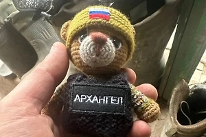 Волонтёры из Москвы изготавливают для бойцов СВО обереги от пуль и дронов
