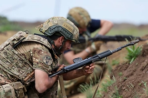 Российские военные дали бой «азовцам»* в Днепропетровской области и ДНР