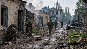 Армия России продолжает методично брать под контроль Константиновку