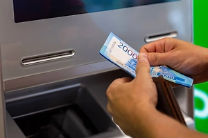 Развожаев: Банки Севастополя работают штатно, запас наличных есть