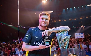 Киберспортсмен S1mple попал в бан на Украине вслед за Mira и Yatoro из-за игры с россиянами