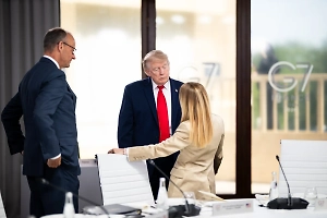 Путин сомневается в том, что Запад смог убедить Трампа по вопросу Украины