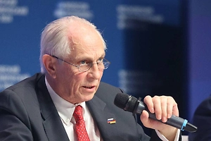 Потомок Бисмарка призвал к прямому диалогу между гражданами России и ФРГ