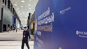 Петербург в ожидании ПМЭФ: Life.ru публикует первое видео с площадки
