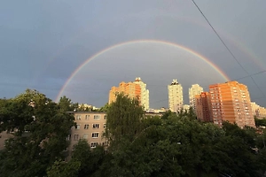 После ливней над Москвой засияла двойная радуга