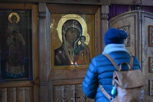 Главная святыня Руси и Алёна-льняница: Россиянам рассказали, о чём молятся 3 июня