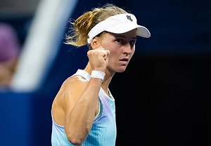 Самсонова переиграла Кудерметову и прошла во второй круг Уимблдона