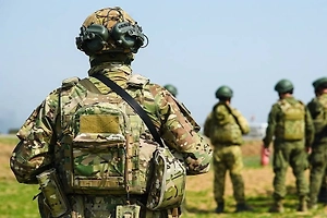 Боец Осколкин взял в плен двух военных ВСУ при штурме опорного пункта