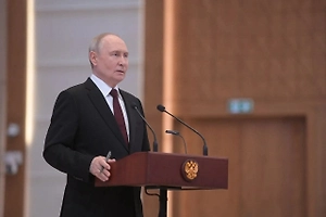 Путин: Мир становится справедливым, когда возможности получают миллиарды людей