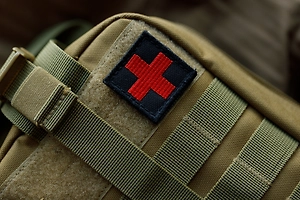 Военные медики извлекли из глаза бойца аккумулятор взорвавшегося дрона-камикадзе