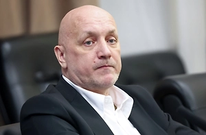 «Сейчас я в отпуске»: Прилепин заявил, что может вернуться на фронт в любой момент