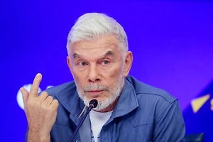 Местечко, ракетка да хлеба кусочек: Газманов скромно ответил на обвинения в гастрольных капризах