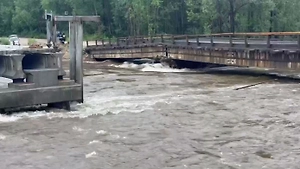 Большая вода отрезала Бодайбо: Добраться до города по трассе больше невозможно