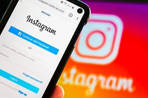 Пользователи по всему миру жалуются на сбои в работе Facebook* и Instagram*