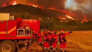 Адское жарево и +45°C: В Испании сгорело 24 тысячи гектаров леса