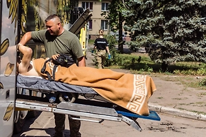 «Ждали, пока рёбра срастутся»: Украинцу сломали кости в ТЦК и на 18 дней заперли в «клетку»