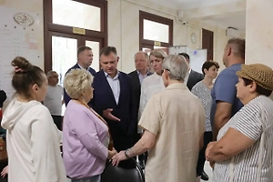 Слюсарь: Тушить пожар в Таганроге после атаки БПЛА будут ещё несколько дней
