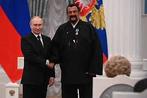 Стивен Сигал назвал четыре качества Путина, которые его поразили при знакомстве
