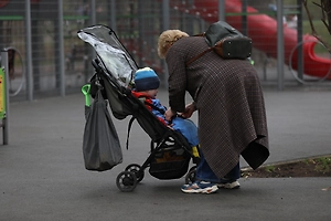 «Мест нет — не аргумент»: Куда жаловаться, если ребёнка не берут в детсад
