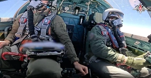 Минобороны показало эпичное видео налёта Су-34 на логово украинских дроноводов