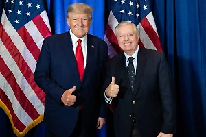 Трамп поддержит санкции против России покойного сенатора Грэма*