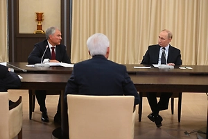 «За доблестный труд»: Путин отметил вклад Володина в российскую государственность