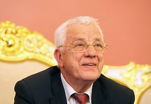 Маэстро Паулс решил, что Бог ещё не дал ему отмашку на завершение карьеры

