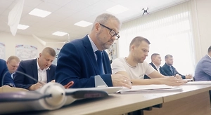 Липецкие чиновники подписали контракты с Минобороны для службы в резерве