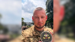Трамп раздал «ачивки»: Член украинской делегации похвалился подарком из Овального кабинета