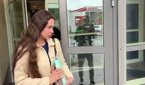 Без комментариев — и бегом: Соня Мармеладова разогнала журналистов после суда, где ей запросили реальный срок