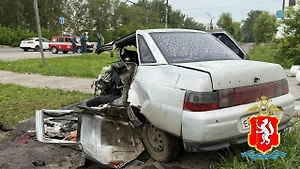 Пьяный водитель Infiniti устроил смертельное ДТП на Урале, погибли 4 человека
