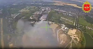 Появилось видео налёта «Гераней» на газовое хранилище в Запорожье: взорвано 25 резервуаров