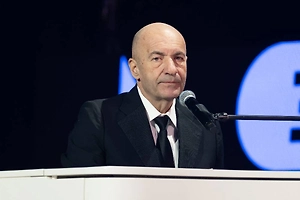 92-летняя мать Игоря Крутого купила квартиру в Майами за 100 долларов